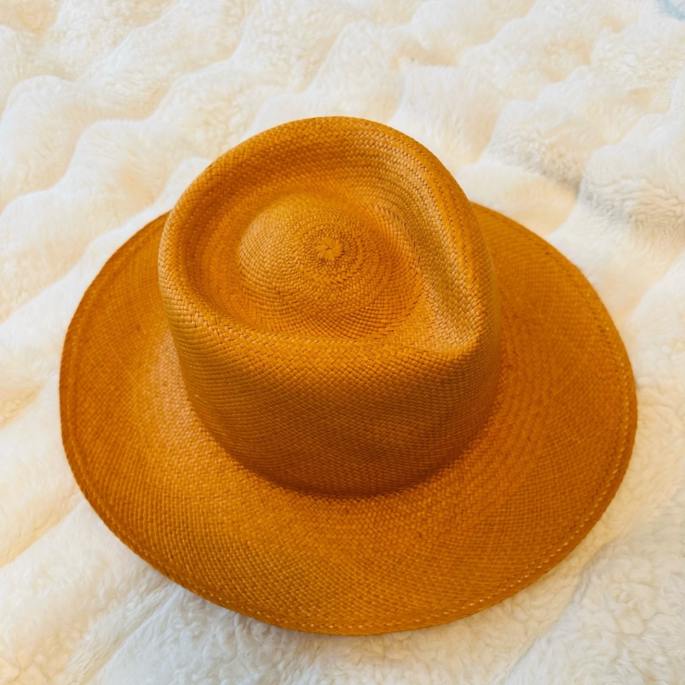 Modern Monarchie Hat Medium